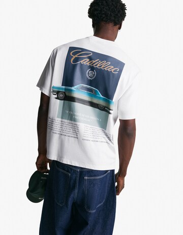 T-Shirt 'CADILLAC' Bershka en blanc : devant
