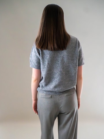 Pull-over 'Nina' WEARABLE STORIES en gris