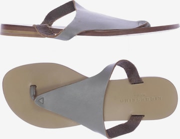 Liebeskind Berlin Sandals & High-Heeled Sandals in 37 in Grey: front