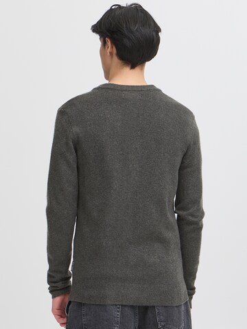 Casual Friday - Casaco de malha 'Heine' em cinzento