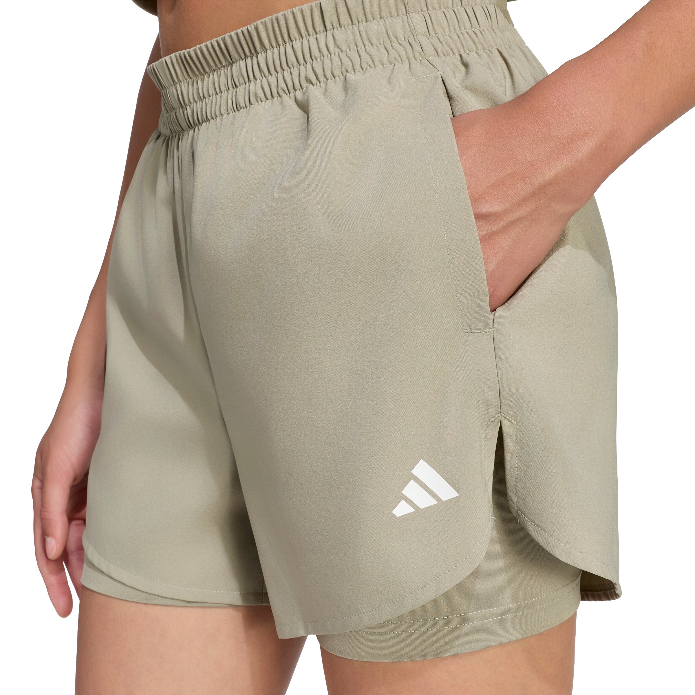 ADIDAS PERFORMANCE Szabványos Sportnadrágok 'WE' - zöld
