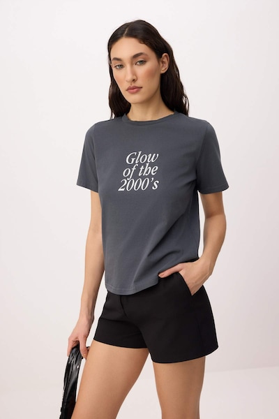 Trendyol T-shirt en XS en gris foncé / blanc, Vue avec produit