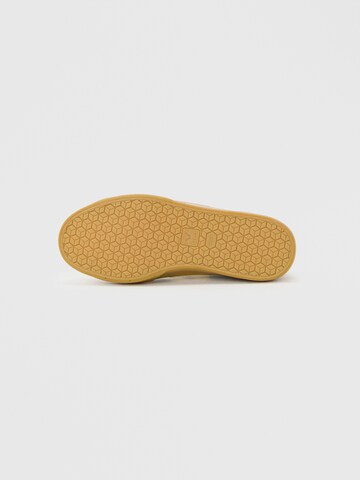 Veja Sneaker 'Campo' in Braun