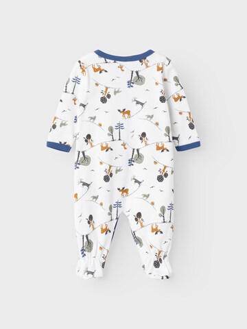Pijamale de la NAME IT pe alb