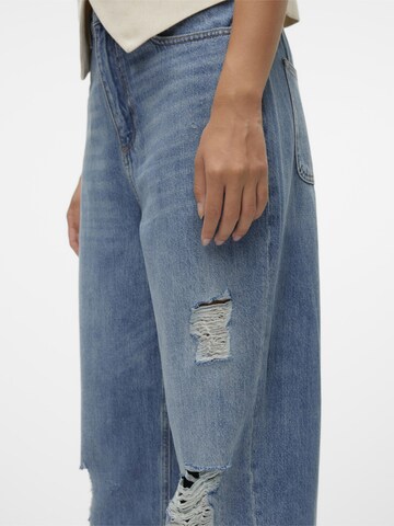 VERO MODA Loosefit Jeans 'Brooklyn' i blå