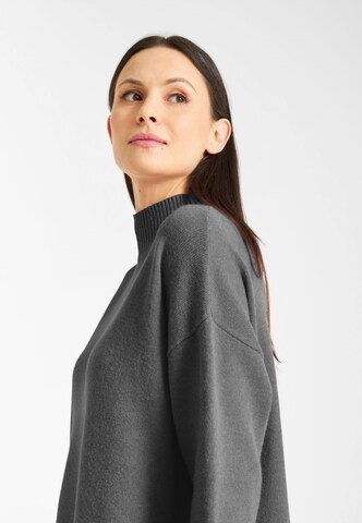 Frieda & Freddies NY Pullover in Grau
