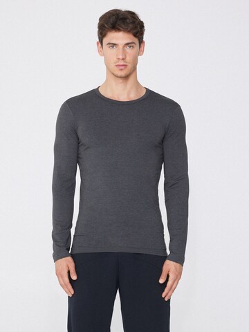 Tezenis Shirt in Grey: front
