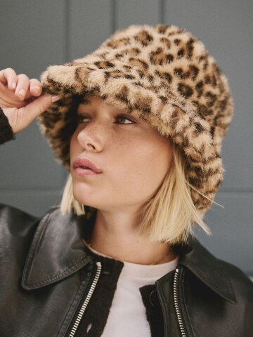 Pălărie de la Next pe bej