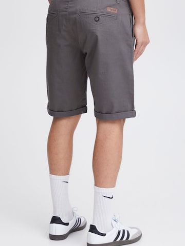 !Solid Regular Chinoshorts 'Montijo' in Grau