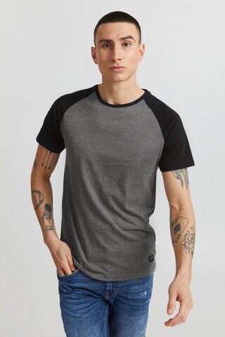 11 Project T-Shirt 'Bo' in Grau: predná strana