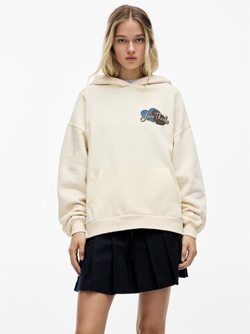 Pull&Bear Sweatshirt in Beige: front
