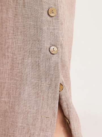 Bianco Lucci - Roupa de casa em castanho