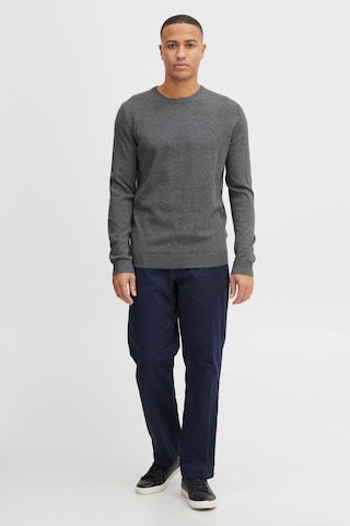 !Solid Sweater in Grey