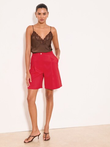 Lipsy Loosefit Shorts in Rot