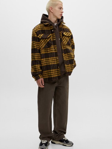 Pull&Bear Prehodna jakna | rumena barva