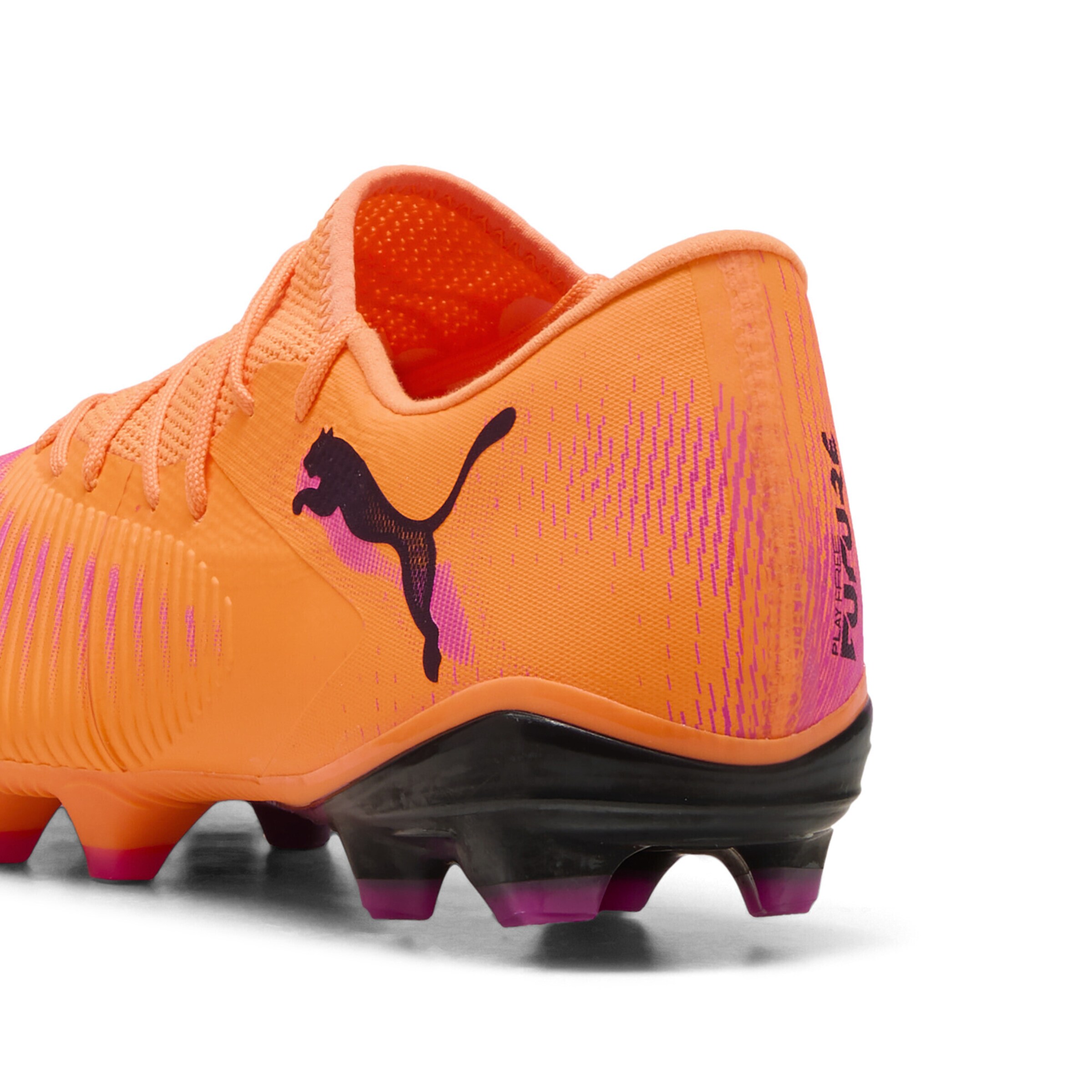 PUMA Voetbalschoen 'Future 8 Match' in Oranje