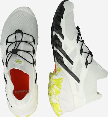 Chaussure de sport 'Aegility Pro' MAMMUT en blanc