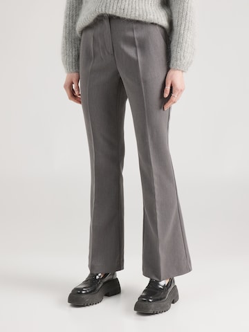 VERO MODA Flared Pants 'BEATE' in Grey: front