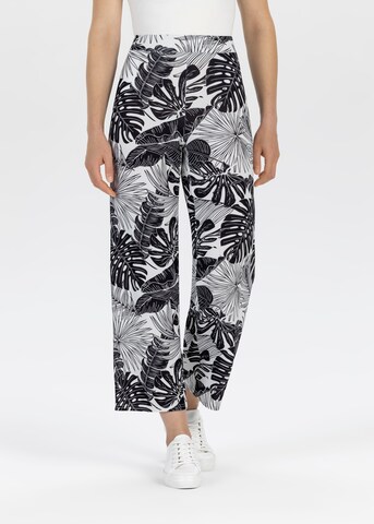 STEHMANN Wide leg Pants in Black: front
