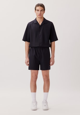 Studio Seidensticker Regular Trousers in Black: front