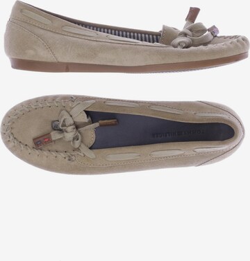 TOMMY HILFIGER Flats & Loafers in 38 in Beige: front