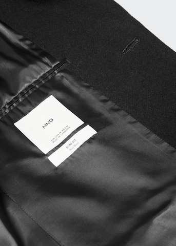 Manteau mi-saison 'Arizona' MANGO MAN en noir