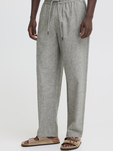 Loosefit Pantalon 'BHABAN' BLEND en vert : devant