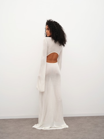 RÆRE by Lorena Rae Πλεκτό φόρεμα 'Medea' σε λευκό