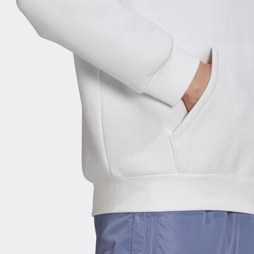 ADIDAS ORIGINALS Regularny krój Bluzka sportowa 'Adicolor Essentials Trefoil' w kolorze biały