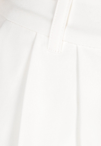 faina - regular Pantalón plisado en blanco