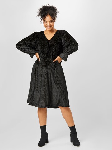 Selected Femme Curve Šaty 'Ria' – černá: přední strana