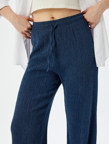 Koton Loose fit Trousers in Blue