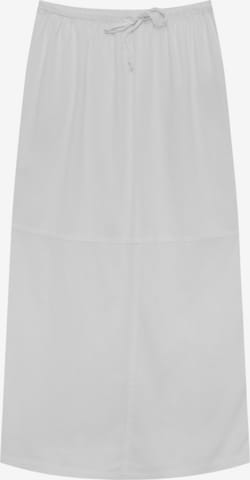 Pull&Bear Skirt in White: front