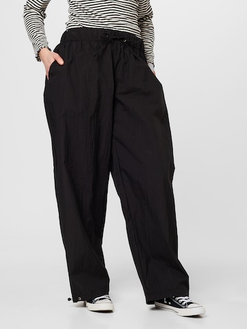 Nasty Gal Plus Wide leg Trousers in Black: front