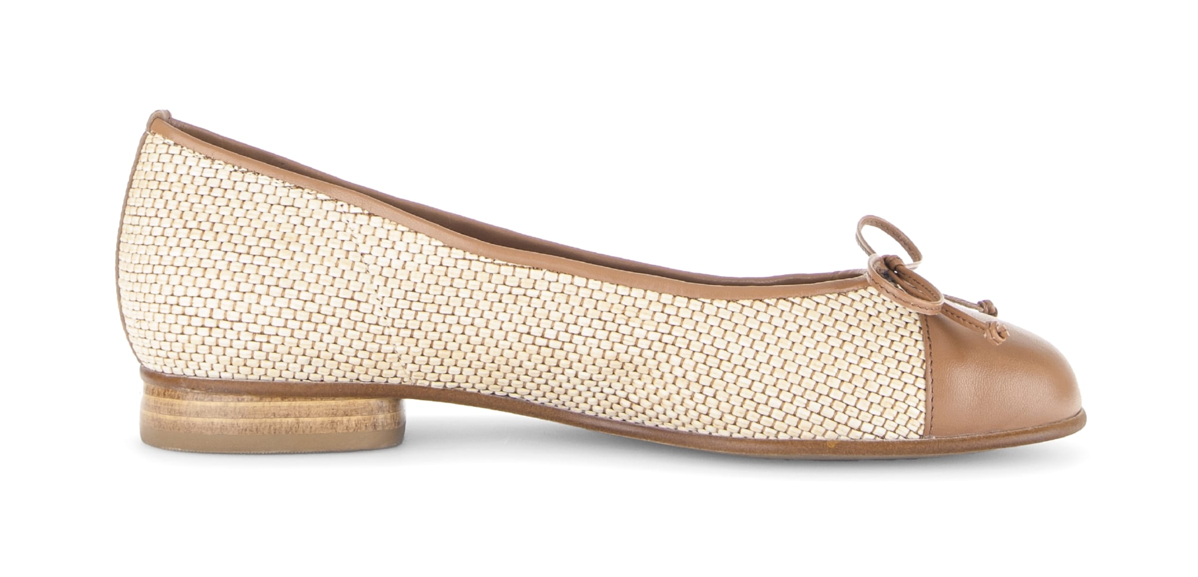 GABOR Ballet Flats in Beige