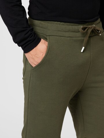 ALPHA INDUSTRIES Regular Trousers in Green