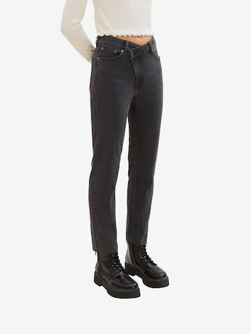TOM TAILOR DENIM Regular Jeans 'Lotte' in Zwart: voorkant