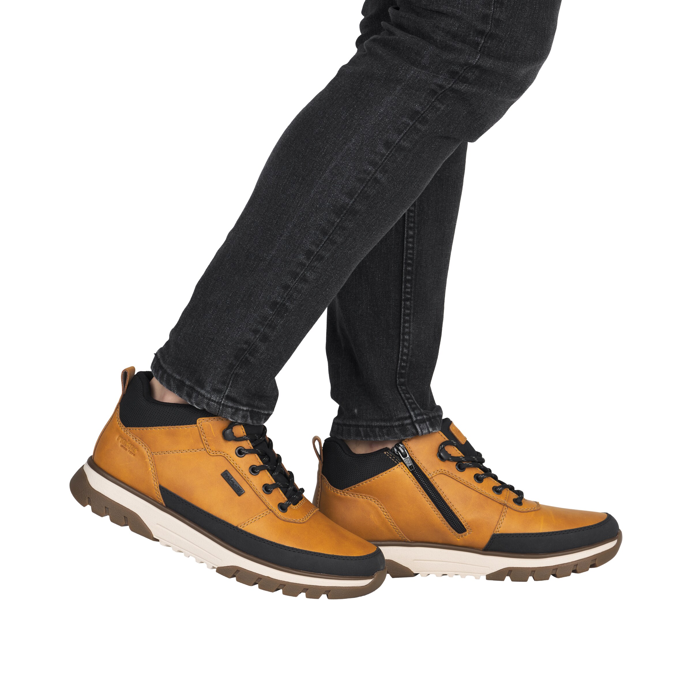 Rieker Sneakers in Brown: front