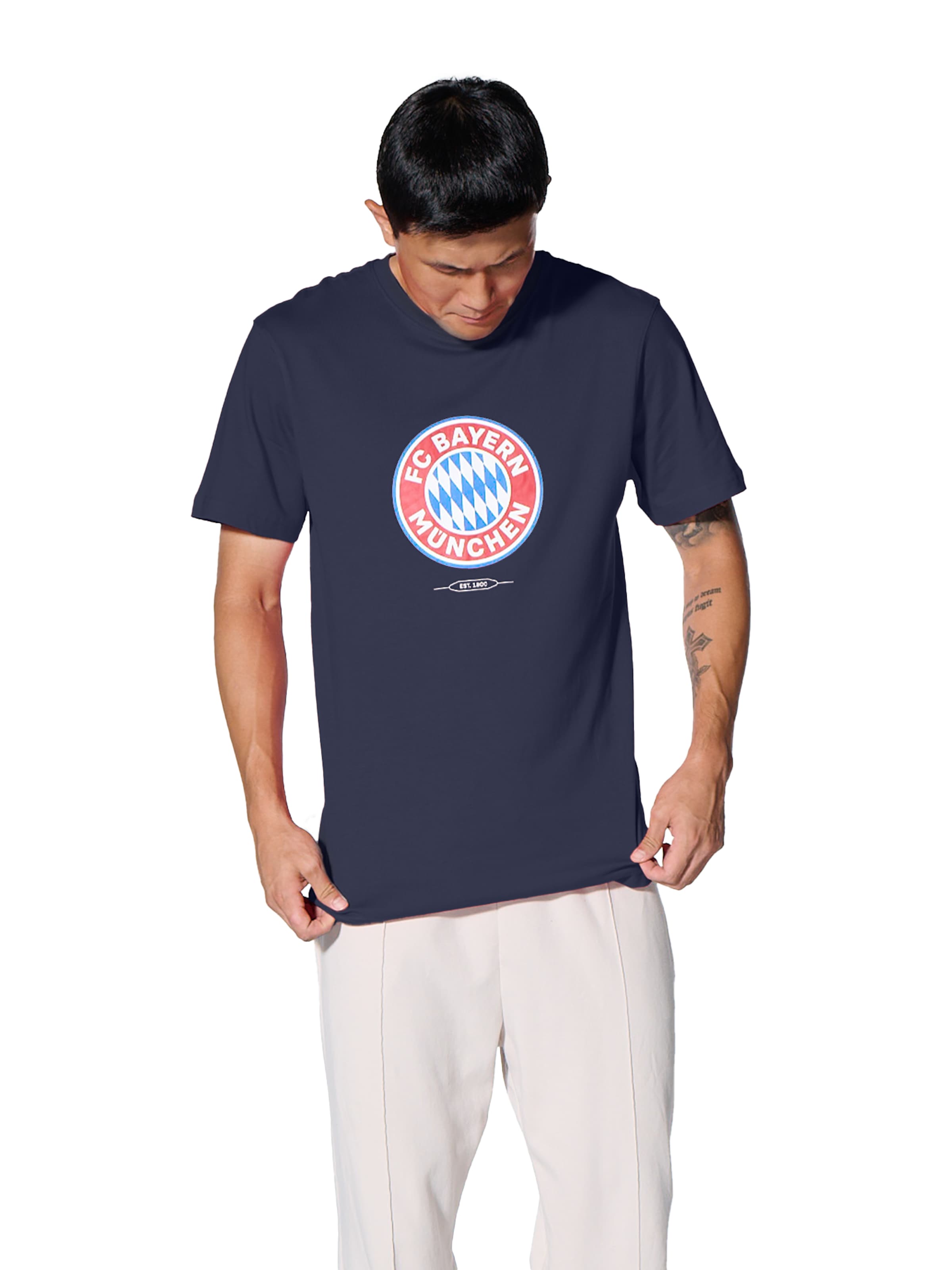 FC BAYERN MÜNCHEN T-Shirt 'Essential' in Blau: Vorderseite