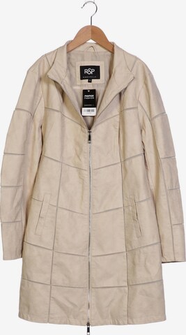 RINO & PELLE Jacket & Coat in L in Beige: front