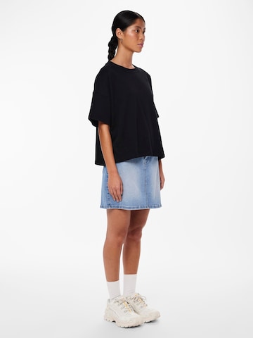 PIECESSweater majica 'Chilli' - crna boja