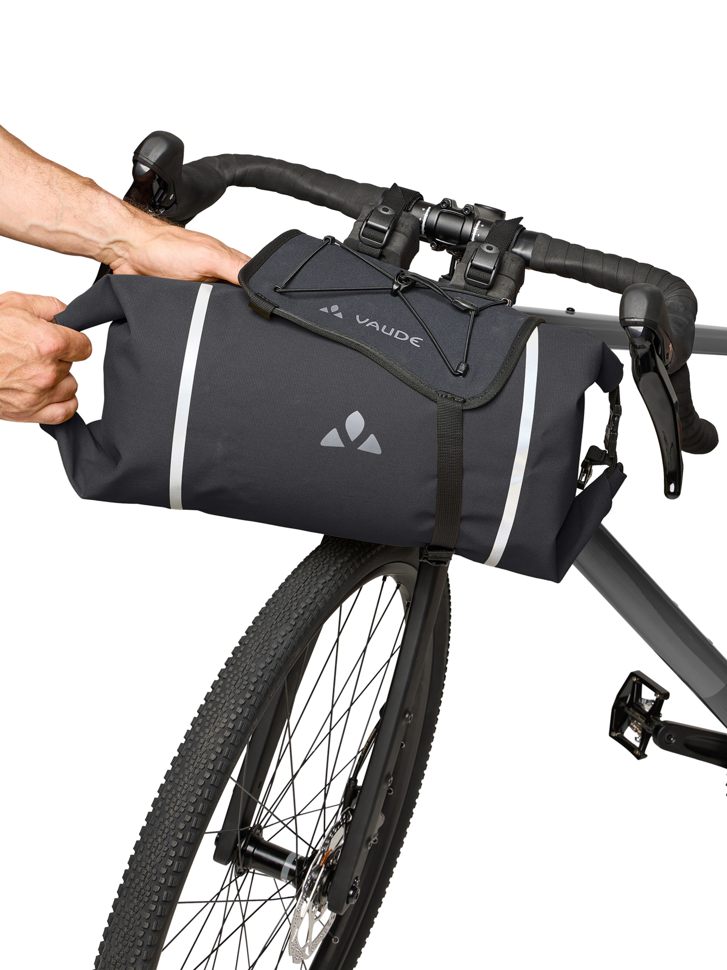 VAUDE Sports bag 'Trailfront Cage' in Black