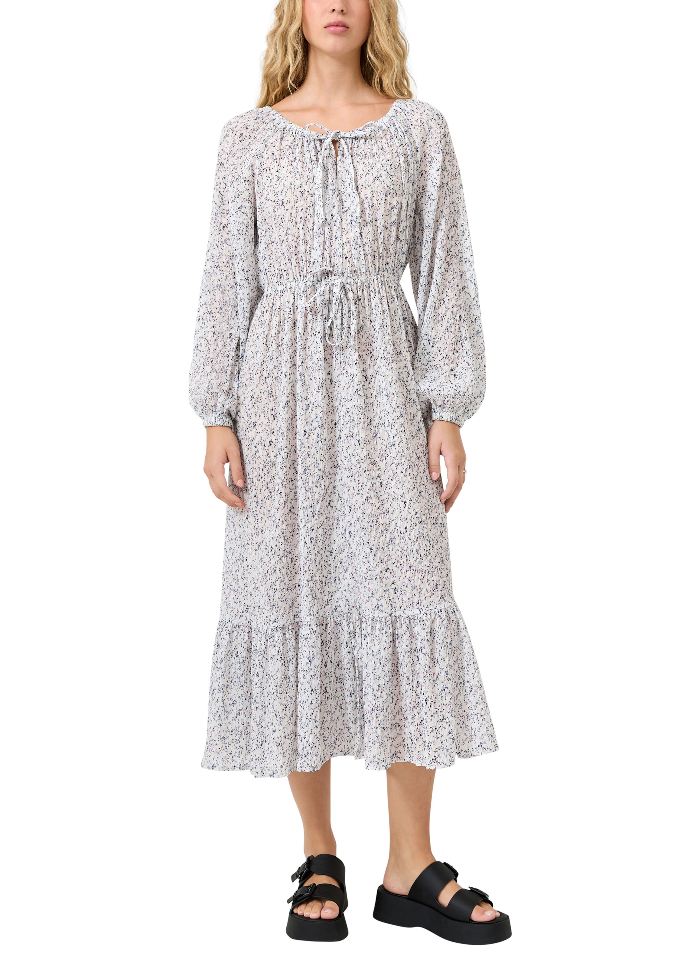 QS - Vestido em bege