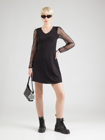 ONLY Kleid in Schwarz