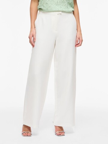 Wide Leg Pantalon 'VIGery' VILA en blanc : devant