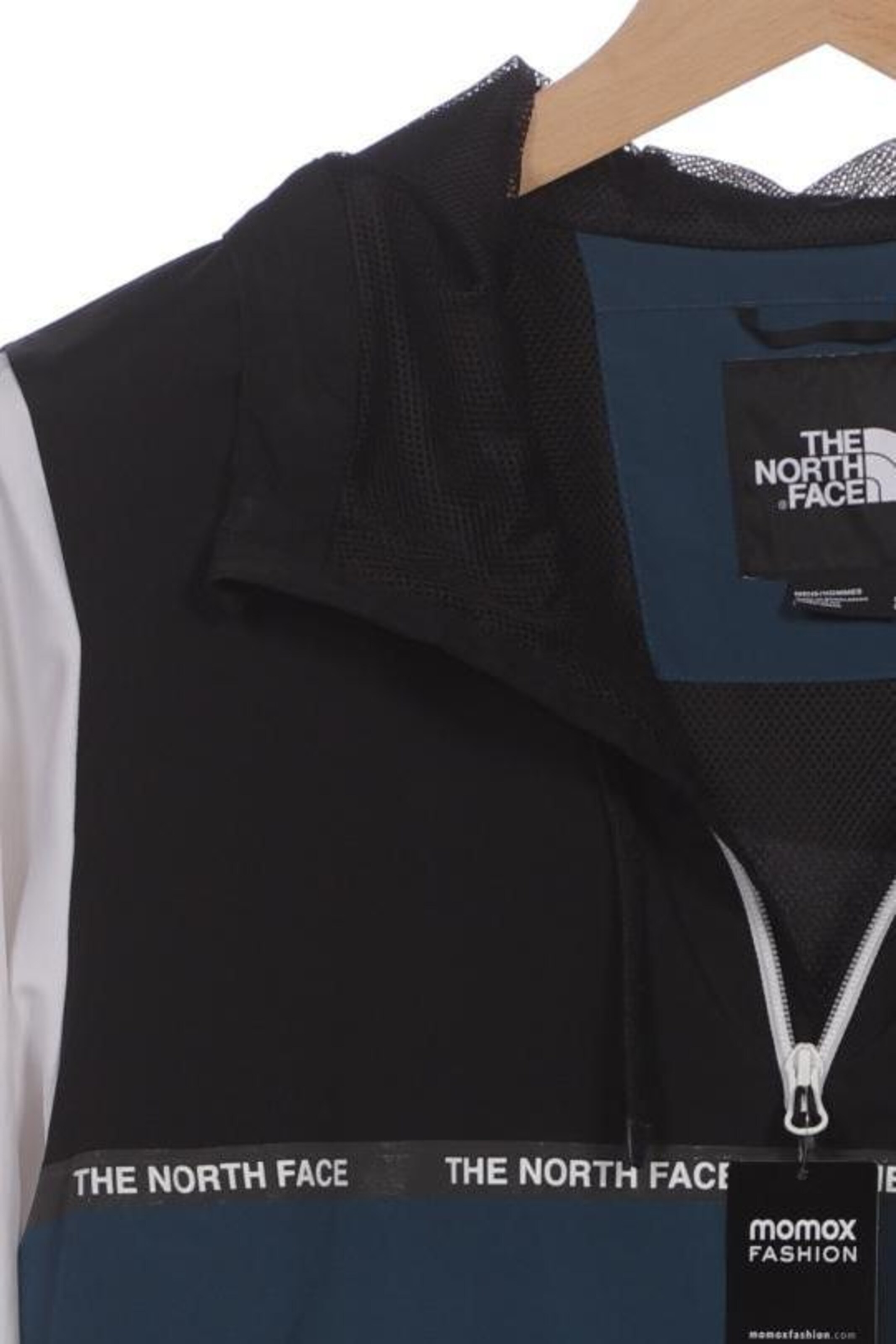 THE NORTH FACE Jacket & Coat in L in Black