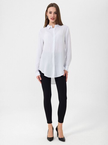 Chemisier Daniel Hills en blanc