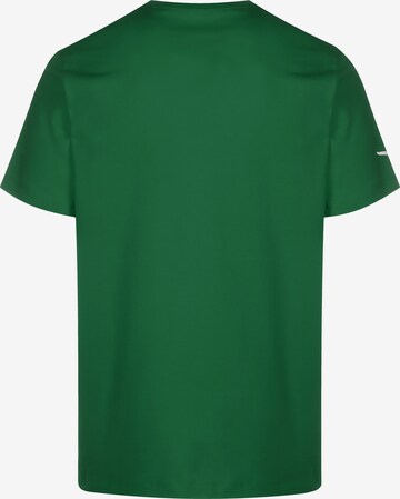 T-Shirt fonctionnel NIKE en vert