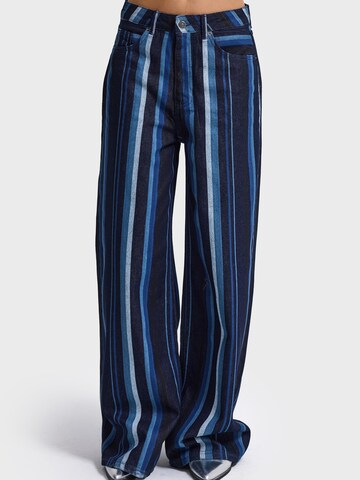 IT'S BASIC - Ropa ancha Vaquero 'STRIPED SUPER BAGGY MID RISE JEANS' en azul: frente