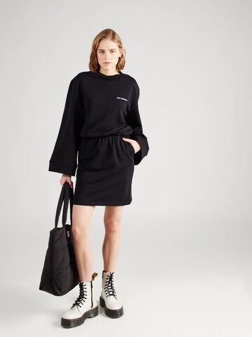 Abito di Karl Lagerfeld in nero: frontale
